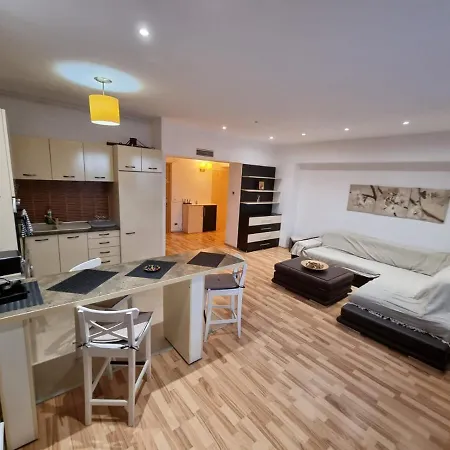 Aparthotel Rin Grand Residence דירה 4*