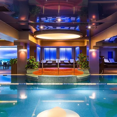 Aparthotel Rin Grand Residence 4* Бухарест